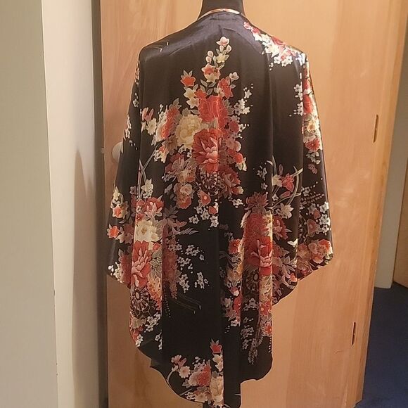 Steve Madden Black and Multicolor Kimono one Size - Picture 3 of 7